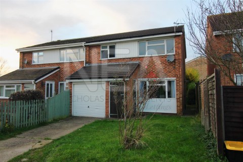 View Full Details for Netley Close, Caversham, Reading