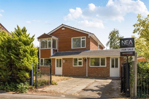 View Full Details for Woodford Close, Caversham, Reading